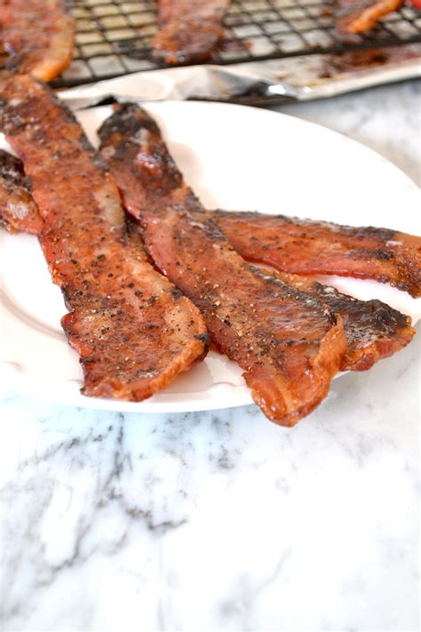 How many carbs are in peppercorn maple bacon - calories, carbs, nutrition