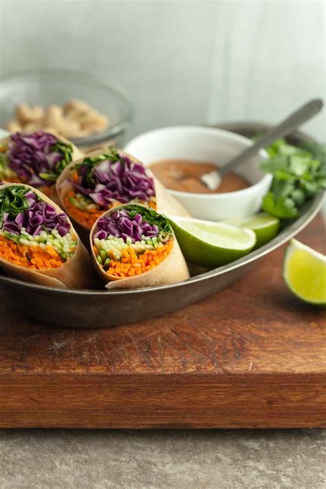 How many carbs are in perfect pairings thai vegetable wrap & lo mein salad - calories, carbs, nutrition