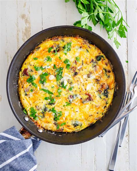 How many carbs are in personal bacon and pasta frittata - calories, carbs, nutrition