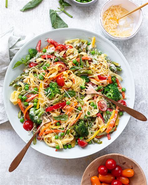 How many carbs are in personal creamy pasta primavera - calories, carbs, nutrition