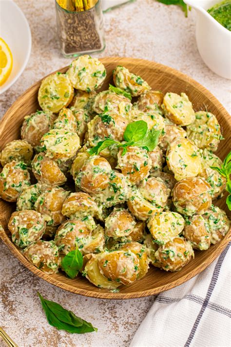 How many carbs are in pesto whipped fresh potatoes - calories, carbs, nutrition