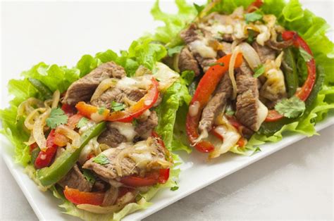 How many carbs are in philly steak pizzarito - calories, carbs, nutrition