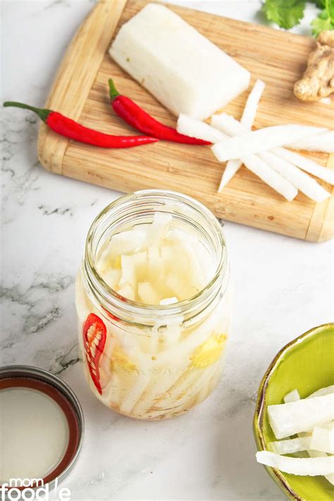 How many carbs are in pickled daikon - calories, carbs, nutrition