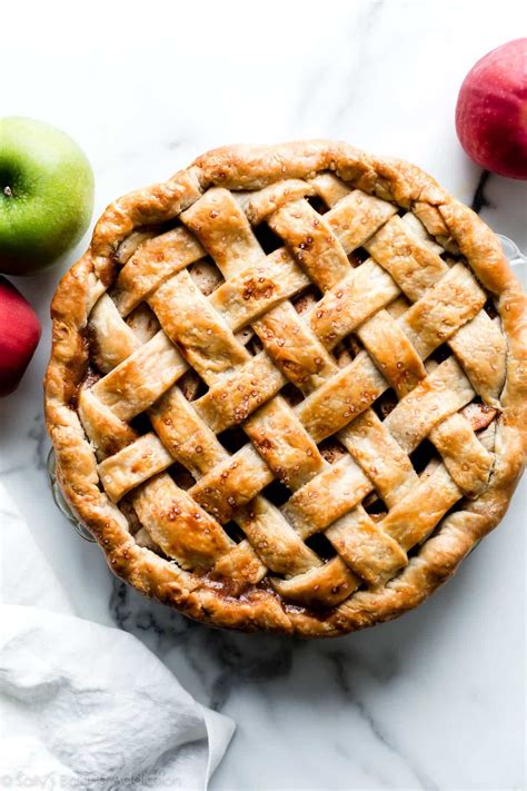 How many carbs are in pie apple lattice top cut 8 - calories, carbs, nutrition