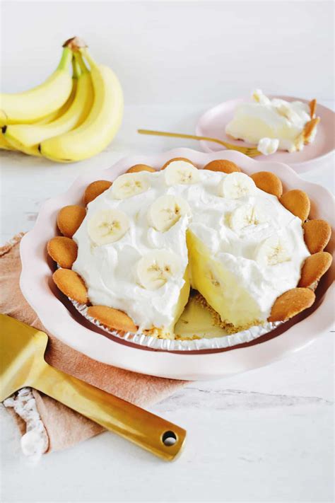 How many carbs are in pie banana cream homemade cut 8 - calories, carbs, nutrition