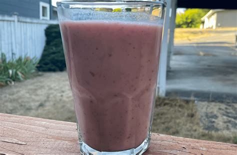 How many carbs are in pineapple grape smoothie - calories, carbs, nutrition