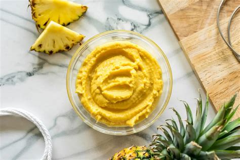How many carbs are in pineapple sauce puree (64060.0) - calories, carbs, nutrition