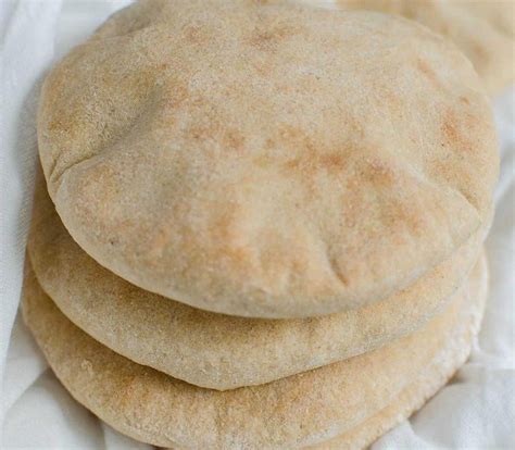 How many carbs are in pita, soft - calories, carbs, nutrition