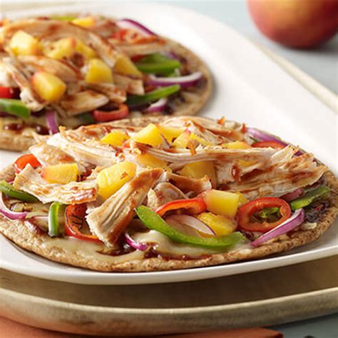 How many carbs are in pizza flatbread bbq pulled turkey - calories, carbs, nutrition