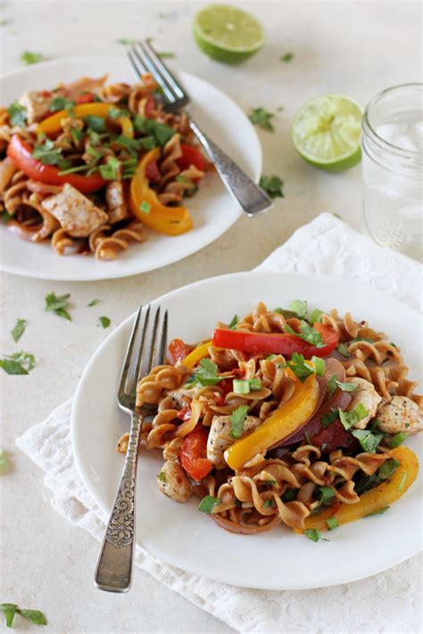 How many carbs are in pizzetta whole wheat chicken spicy fajita - calories, carbs, nutrition