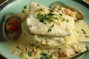 How many carbs are in poached haddock in a cream sauce - calories, carbs, nutrition