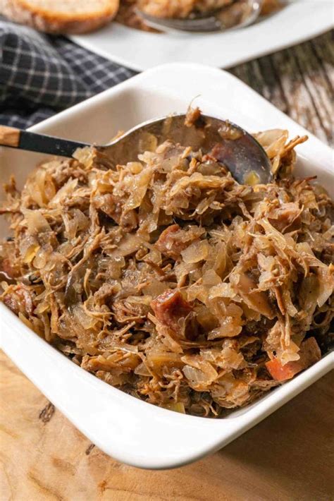 How many carbs are in pork and sauerkraut - calories, carbs, nutrition