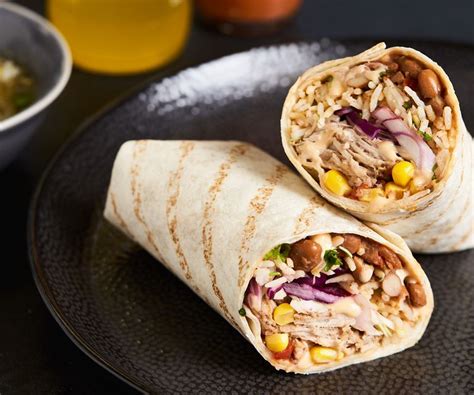 How many carbs are in pork carnitas burritos, flour tortilla - calories, carbs, nutrition