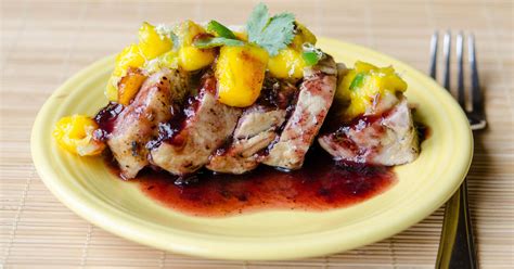 How many carbs are in pork loin mango chipotle glaze 3 oz - calories, carbs, nutrition