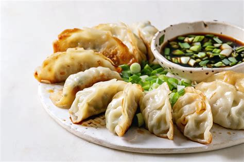 How many carbs are in pork potstickers gyoza - calories, carbs, nutrition