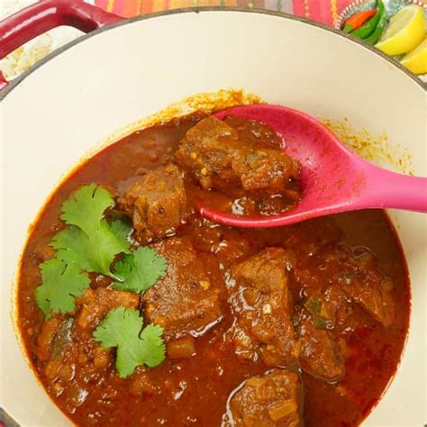 How many carbs are in pork vindaloo - calories, carbs, nutrition