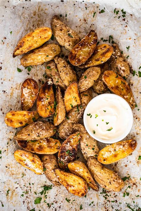 How many carbs are in potatoes fingerling roasted halved 4 oz - calories, carbs, nutrition