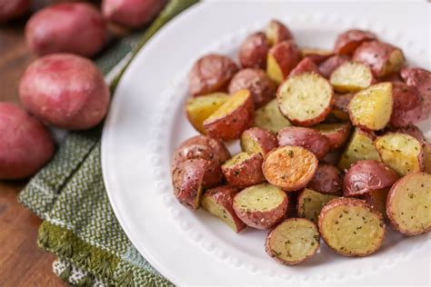 How many carbs are in potatoes red b oven roasted home fries 1 oz - calories, carbs, nutrition