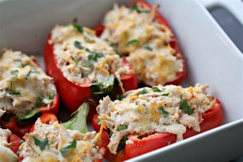 How many carbs are in pulled chicken and stuffing - calories, carbs, nutrition