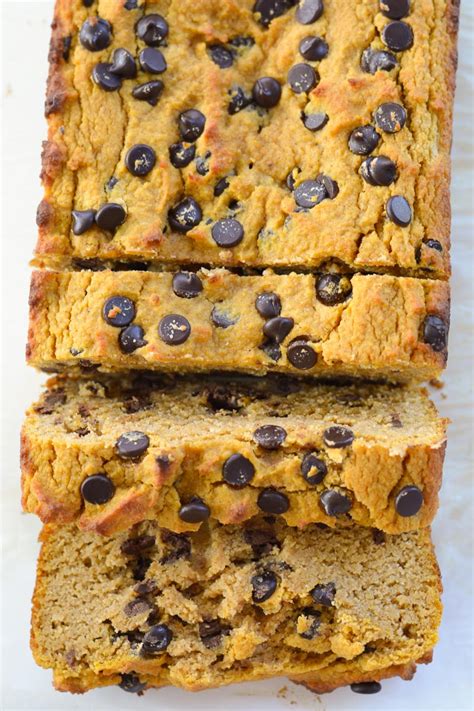 How many carbs are in pumpkin chocolate chip bread - calories, carbs, nutrition