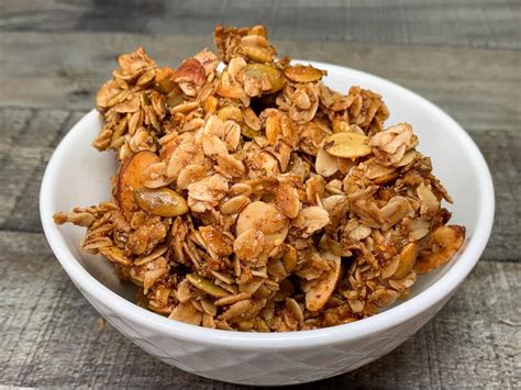 How many carbs are in pumpkin flax granola - calories, carbs, nutrition