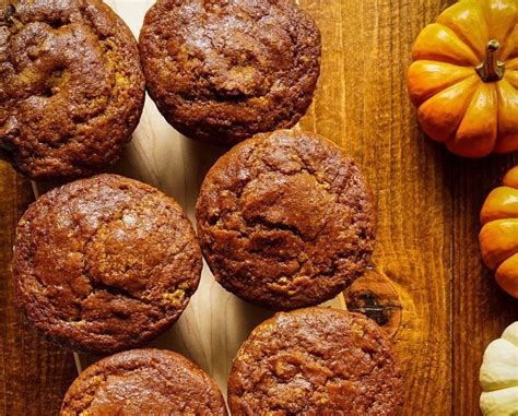 How many carbs are in pumpkin muffin 2012 - calories, carbs, nutrition