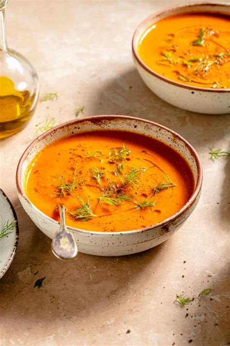 How many carbs are in red pepper and fennel soup - calories, carbs, nutrition