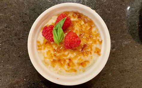 How many carbs are in rice pudding -creme brulee - calories, carbs, nutrition