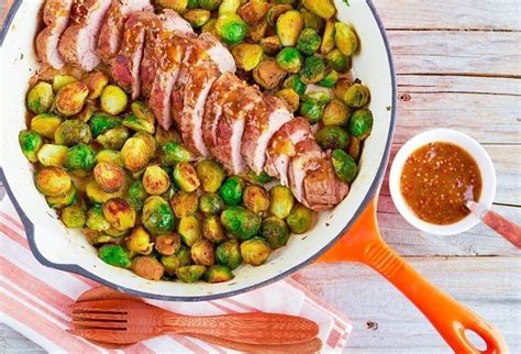 How many carbs are in roast pork loin with brussels sprouts and wild rice - calories, carbs, nutrition