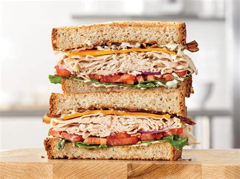 How many carbs are in roast turkey, ranch, and bacon sandwich - calories, carbs, nutrition