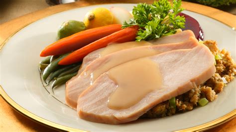 How many carbs are in roast turkey with gravy, whole roasted turkey - calories, carbs, nutrition