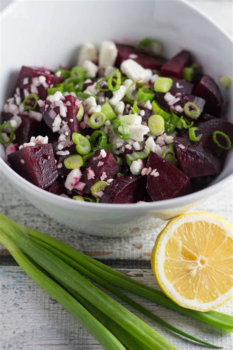 How many carbs are in roasted beet and feta greek salad - calories, carbs, nutrition