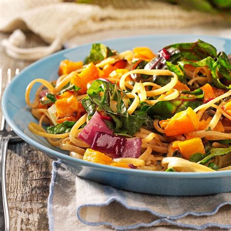 How many carbs are in roasted butternut tossed salad - calories, carbs, nutrition