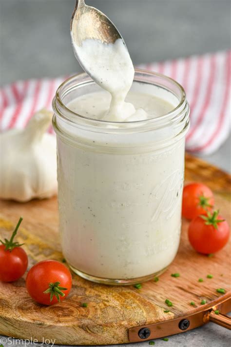 How many carbs are in roasted garlic dressing (12977.0) - calories, carbs, nutrition
