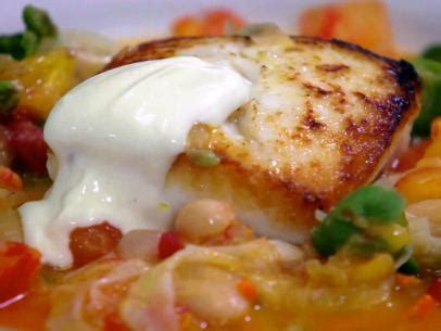 How many carbs are in roasted halibut with grapefruit fennel salsa - calories, carbs, nutrition