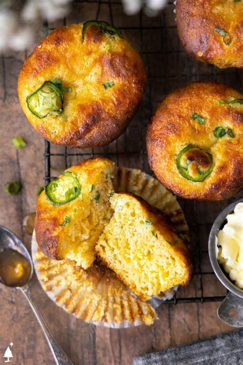 How many carbs are in roasted poblano cheddar corn muffins - calories, carbs, nutrition