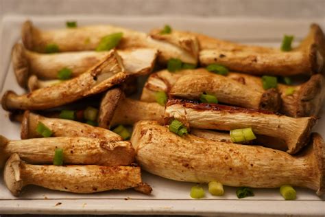 How many carbs are in roasted royal trumpet mushrooms - calories, carbs, nutrition