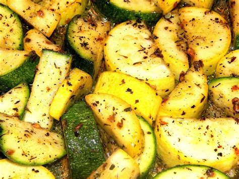 How many carbs are in roasted yellow squash - calories, carbs, nutrition