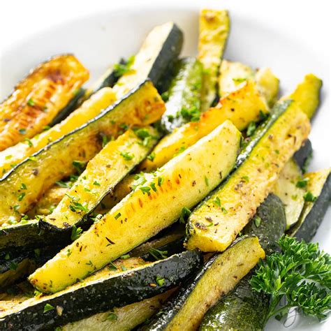 How many carbs are in roasted zucchini, oven roasted - calories, carbs, nutrition