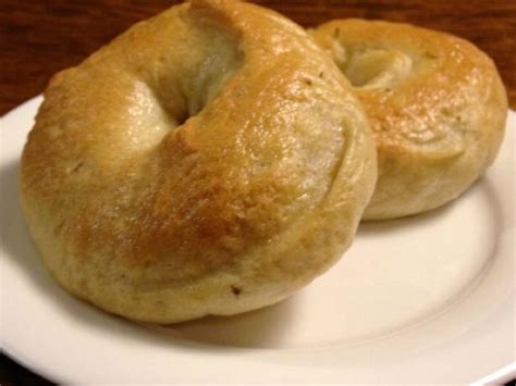 How many carbs are in rosemary olive oil bagel - calories, carbs, nutrition