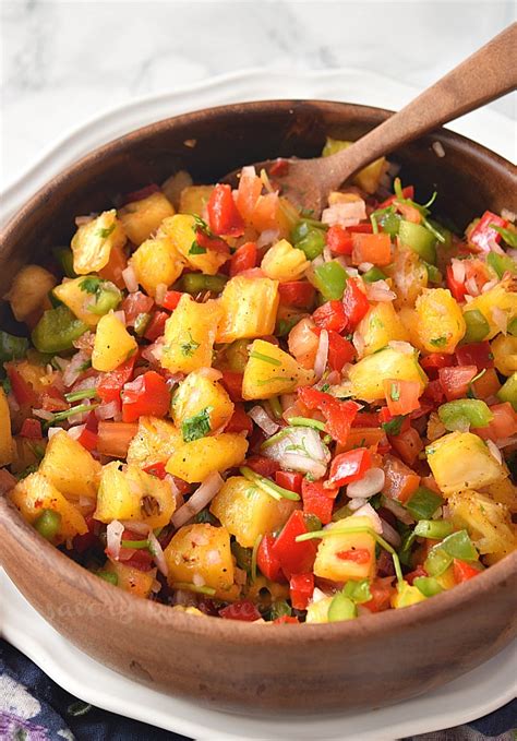 How many carbs are in sabores pineapple jalapeno salsa - calories, carbs, nutrition