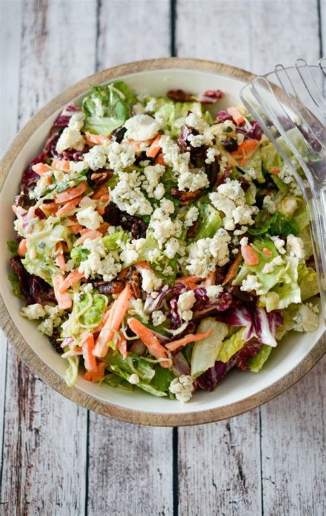 How many carbs are in salad bar - blue cheese dressing - calories, carbs, nutrition