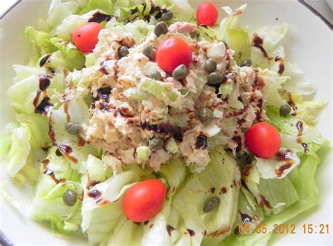 How many carbs are in salad deli tuna albacore reg mayo #8 scoop - calories, carbs, nutrition