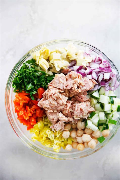 How many carbs are in salad deli tuna no chol mayo #8 scoop - calories, carbs, nutrition