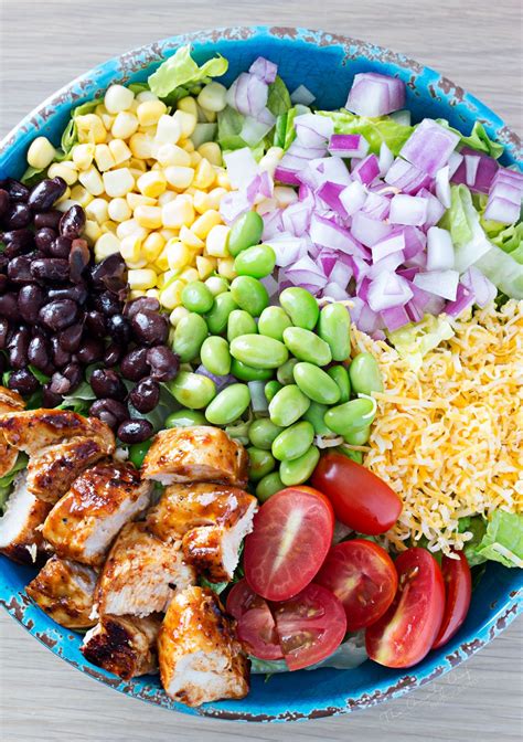 How many carbs are in salad entree chicken crispy bbq - calories, carbs, nutrition