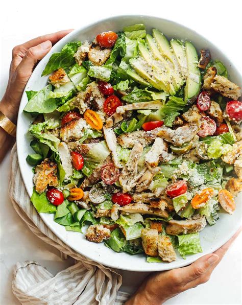 How many carbs are in salad entree chicken roasted garden caesar - calories, carbs, nutrition