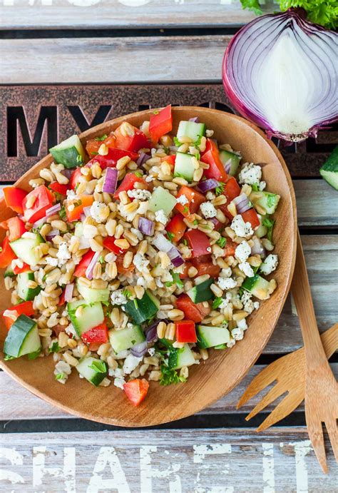 How many carbs are in salad entree sweet pea freekeh - calories, carbs, nutrition