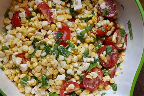 How many carbs are in salad summer corn tomato & edamame 1 oz - calories, carbs, nutrition