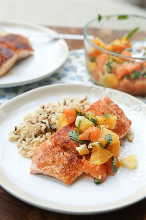 How many carbs are in salmon with citrus salsa - calories, carbs, nutrition