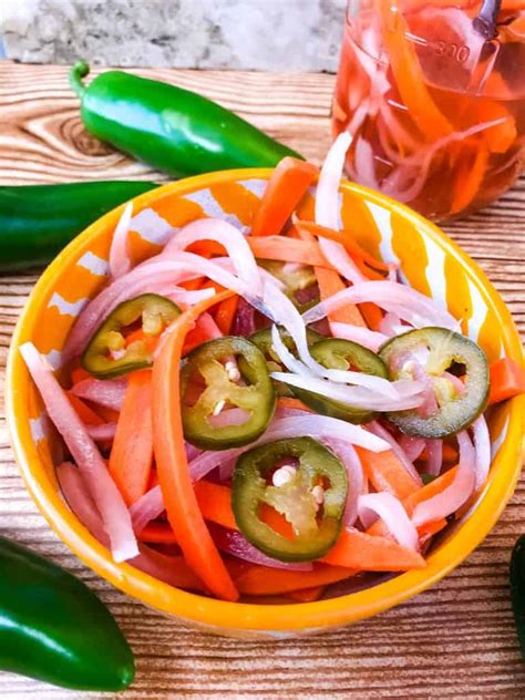 How many carbs are in salsa pickled escabeche 1 tbsp - calories, carbs, nutrition